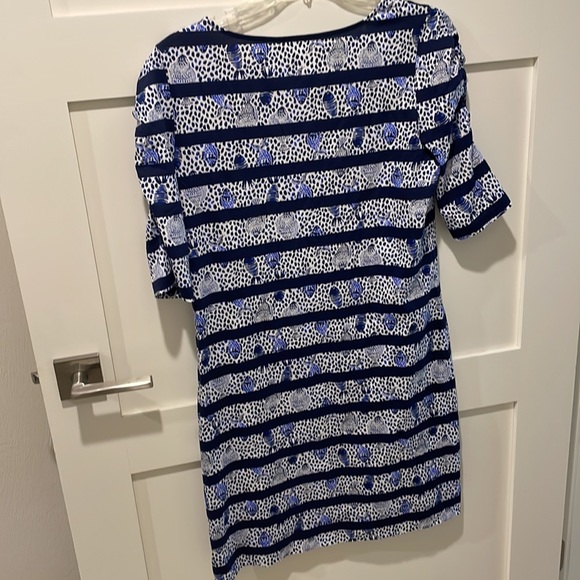 Lilly Pulitzer Size 8 Dress - Picture 2 of 4